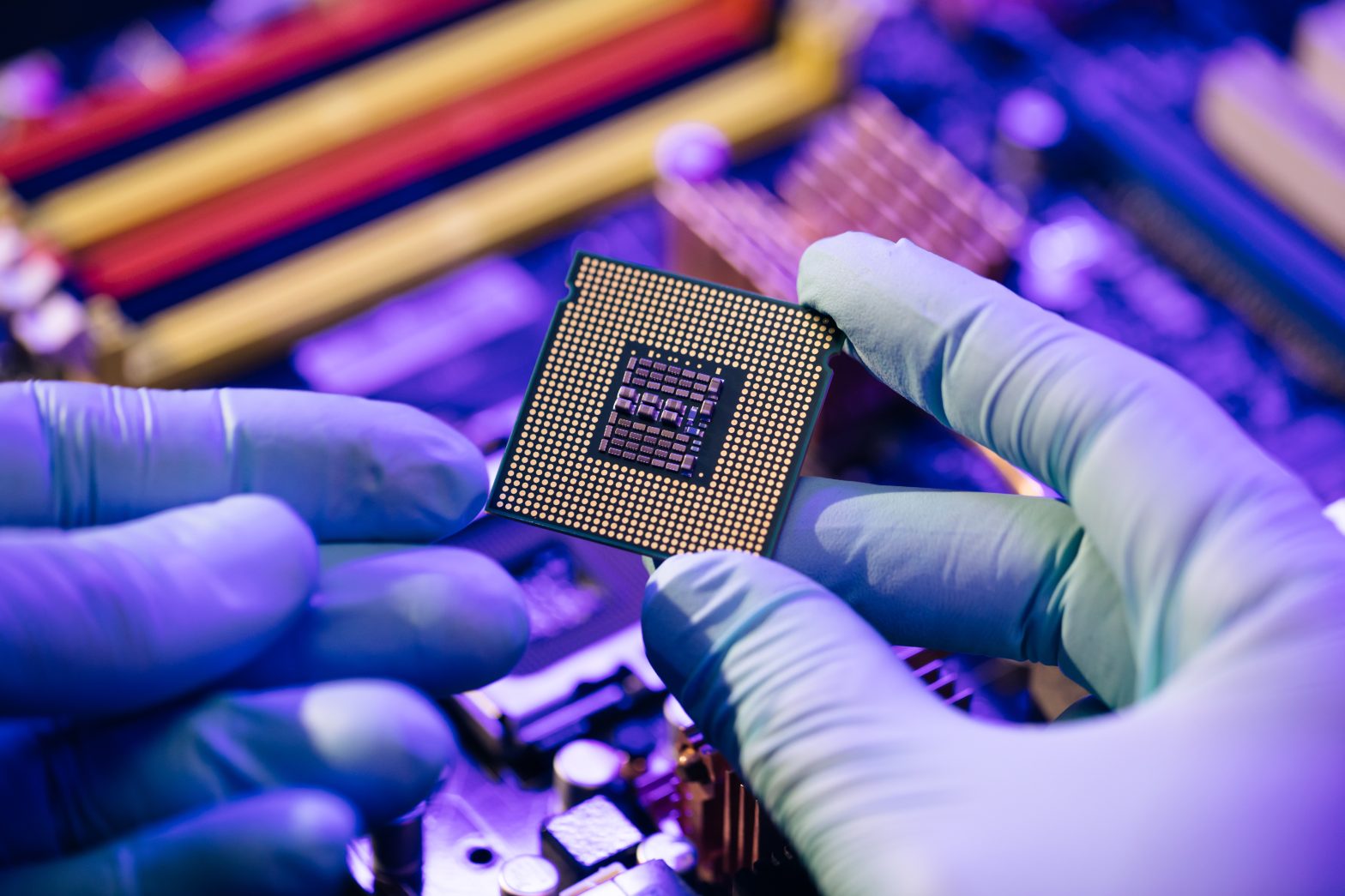 cipuri semiconductori chip