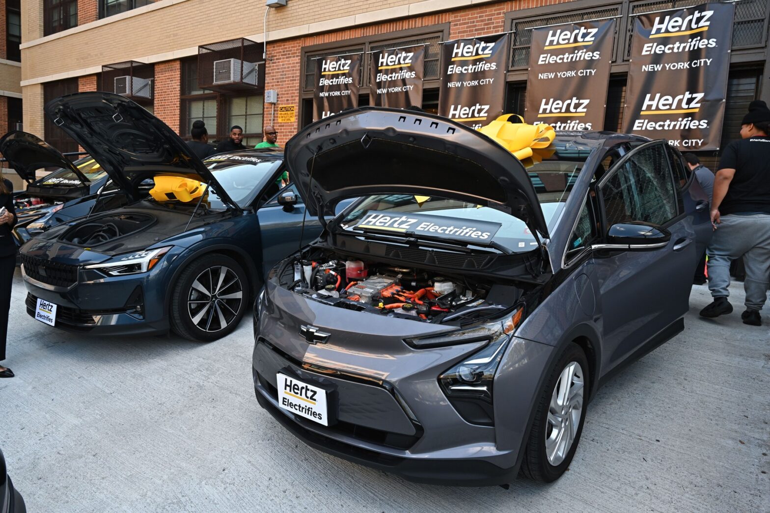 masini electrice hertz spark