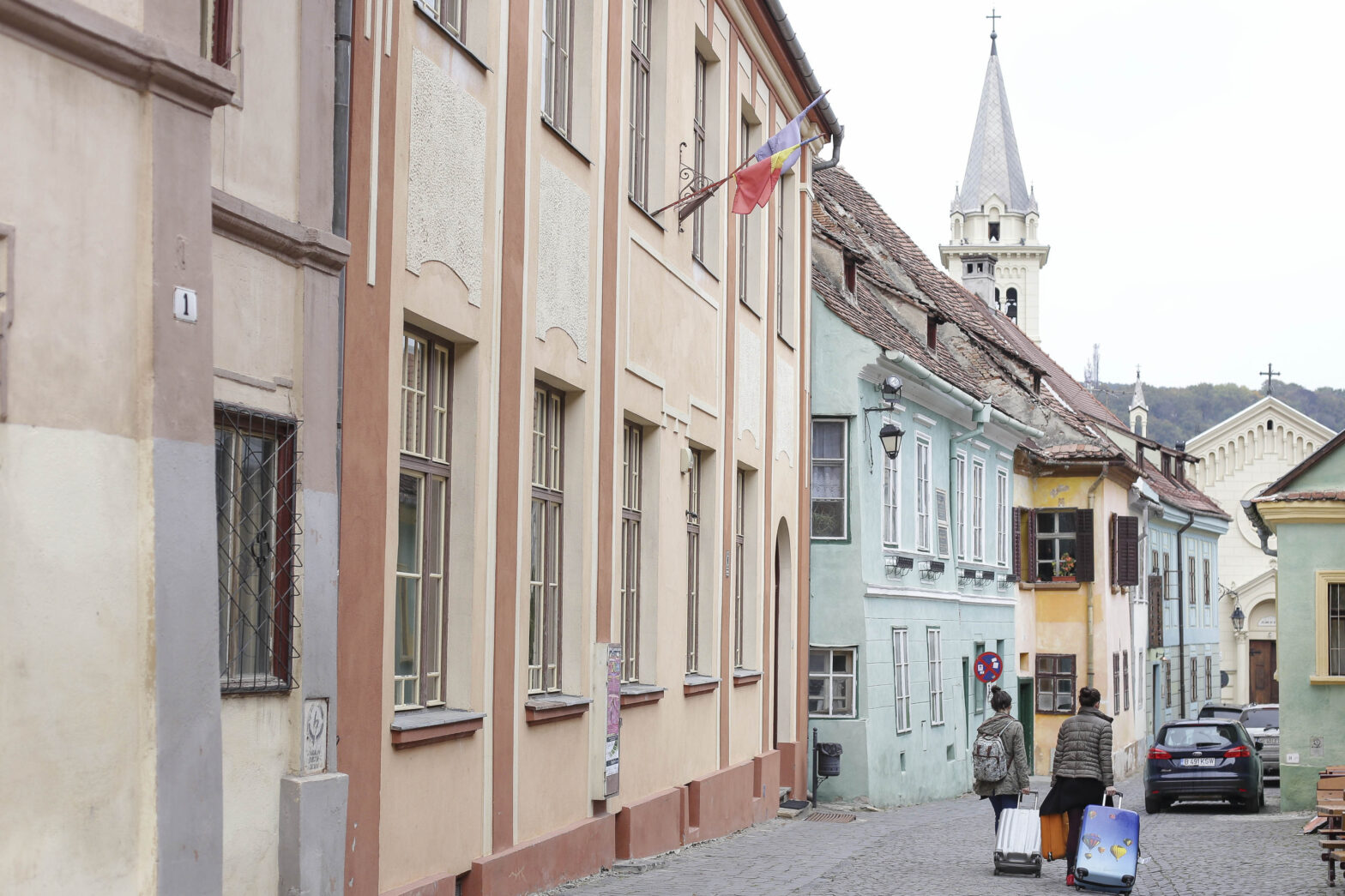 apartamente booking airbnb